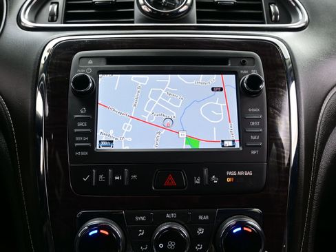 Used 2017 Buick Enclave Premium AWD/4WD image 19