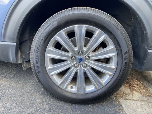 Used 2021 Ford Explorer Limited w/ Hybrid Equipment Group 310A image 13