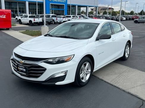 Used 2023 Chevrolet Malibu LS FWD image 12