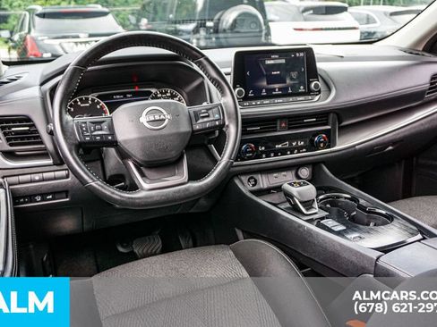 Used 2025 Nissan Rogue SV FWD image 27