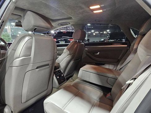 Used 2007 Audi S8 AWD/4WD image 21