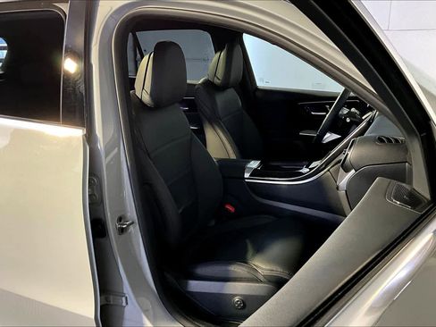 Certified 2026 Mercedes-Benz GLC 300 4MATIC image 8