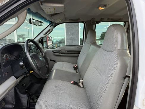 Used 2005 Ford F350 XL image 27
