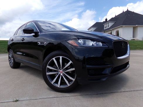 Used 2019 Jaguar F-PACE Prestige AWD/4WD image 16