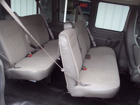 Used 2014 Chevrolet Express 1500 LS AWD/4WD image 12