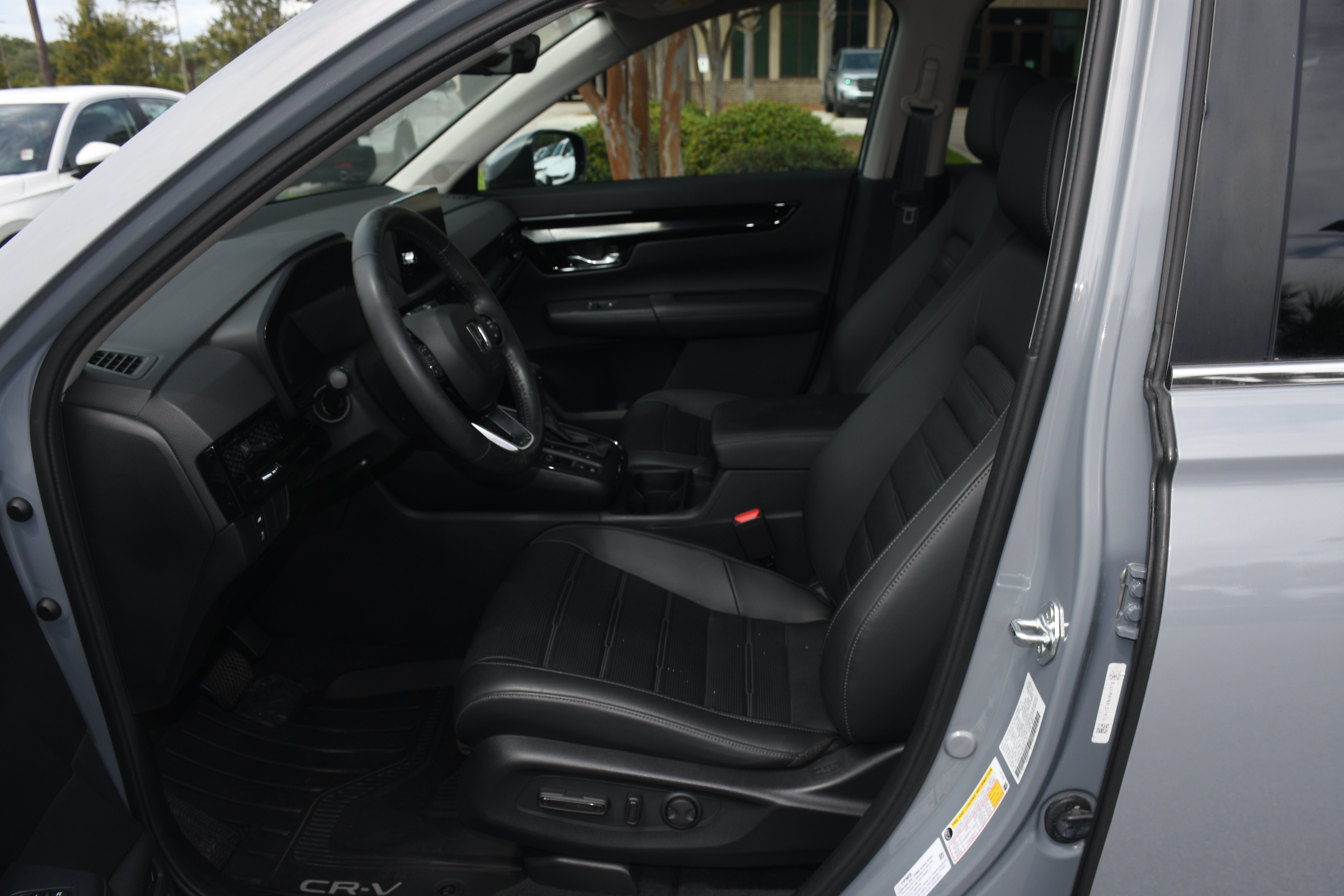 Used 2024 Honda CR-V EX-L image 8