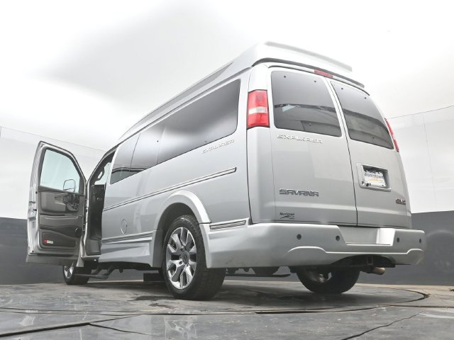 Used 2022 GMC Savana 2500 w/ Enhanced Convenience Package RWD image 64