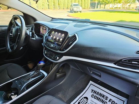 Used 2019 Chevrolet Volt LT image 28