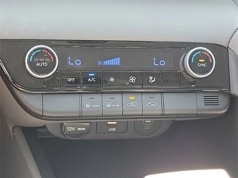 New 2025 Hyundai Elantra Sport image 10