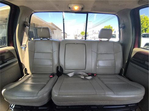Used 2005 Ford F250 Lariat AWD/4WD image 8