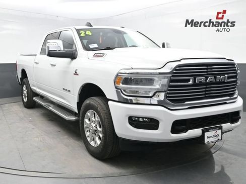 Used 2024 RAM 2500 Laramie AWD/4WD image 1