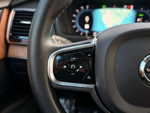 Used 2023 Volvo XC90 T8 Plus image 38