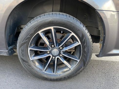 Used 2018 Dodge Grand Caravan SE FWD image 24
