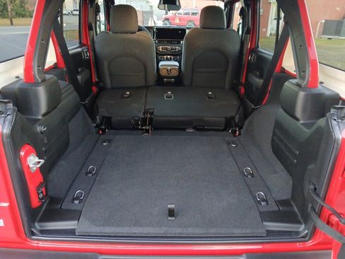 New 2026 Jeep Wrangler Unlimited Sport image 28