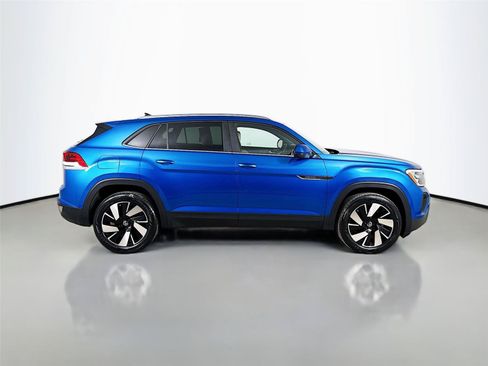 Used 2024 Volkswagen Atlas Cross Sport SE AWD/4WD image 10