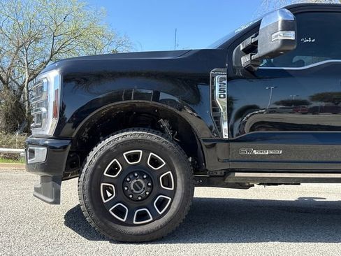 Certified 2024 Ford F250 Platinum w/ FX4 Off-Road Package image 5