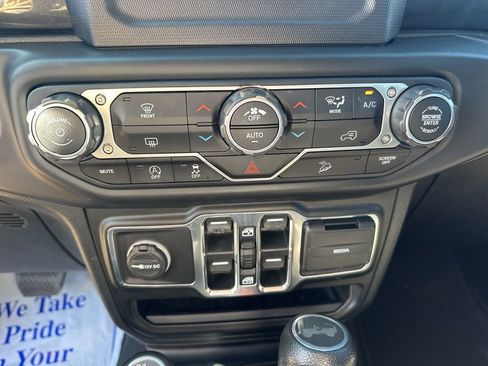 Used 2020 Jeep Wrangler Unlimited Sport image 25