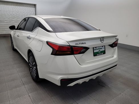 Used 2024 Nissan Altima 2.5 SV FWD image 5
