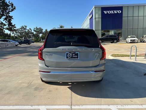 Used 2026 Volvo XC90 B6 Plus w/ Protection Package Premier AWD/4WD image 5