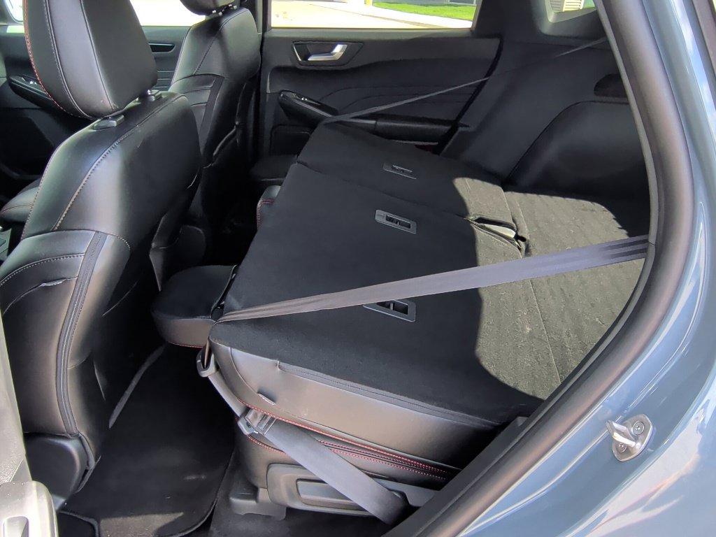 Used 2025 Ford Escape ST-Line w/ Equipment Group 301A FWD image 35