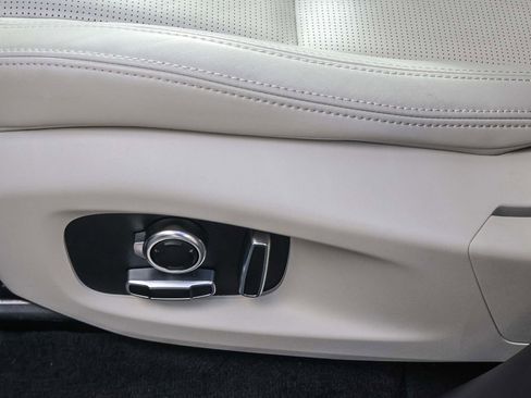 Used 2025 Jaguar F-PACE R-Dynamic S image 28