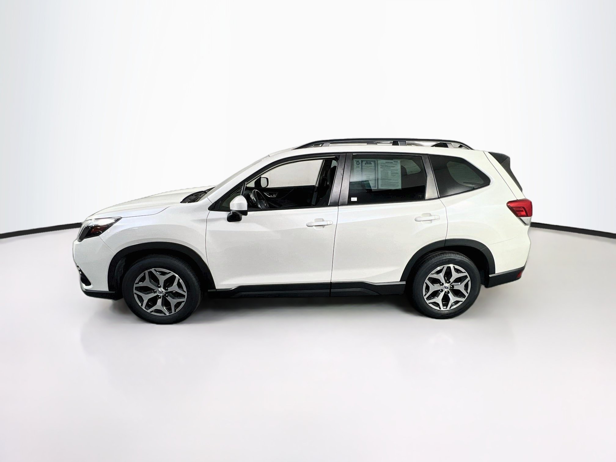 Used 2024 Subaru Forester Premium AWD/4WD image 8