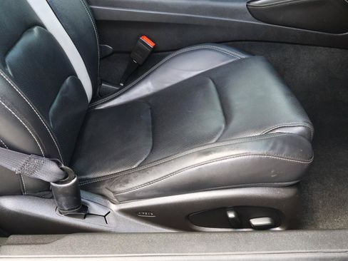 Used 2017 Chevrolet Camaro LT RWD image 14