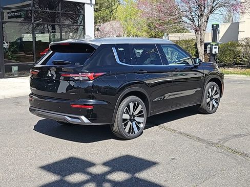 New 2025 Mitsubishi Outlander AWD image 7