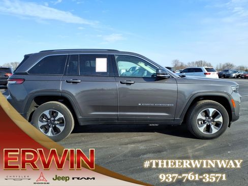 Used 2024 Jeep Grand Cherokee Limited 4xe image 8