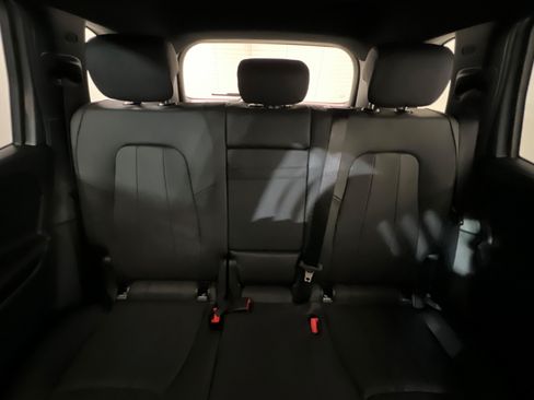 New 2026 Mercedes-Benz GLB 250 4MATIC image 25