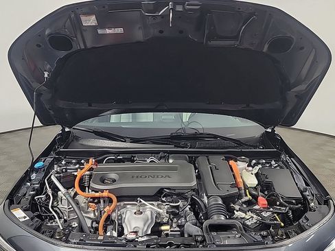 Certified 2025 Honda Civic Sport image 14