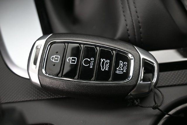 Used 2023 Hyundai Elantra SEL FWD image 21