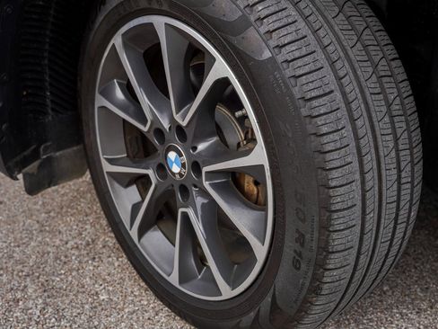 Used 2018 BMW X5 xDrive35d image 4