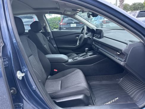 Used 2024 Honda Accord EX image 17