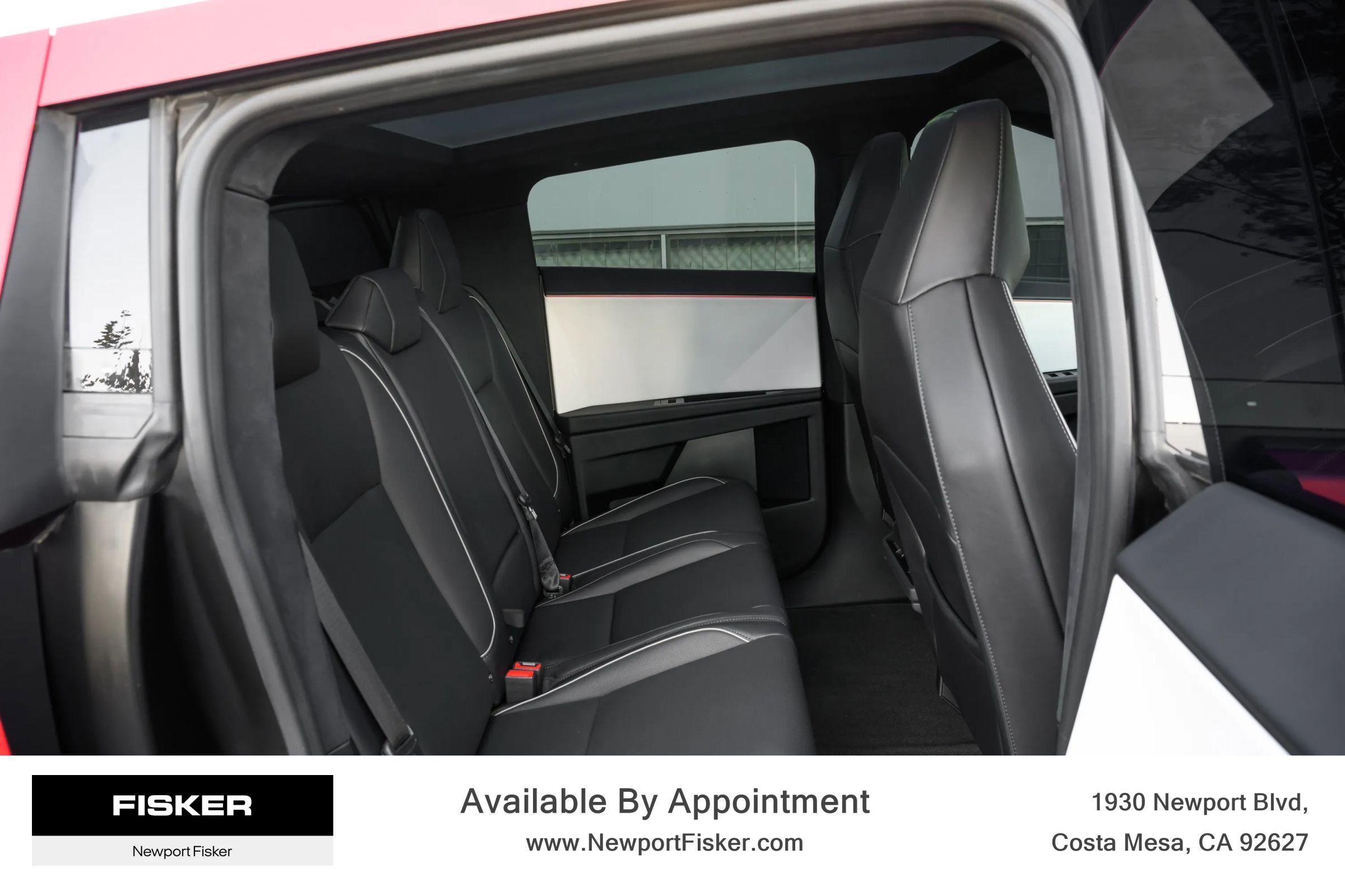 Used 2024 Tesla Cybertruck AWD Crew Cab image 26