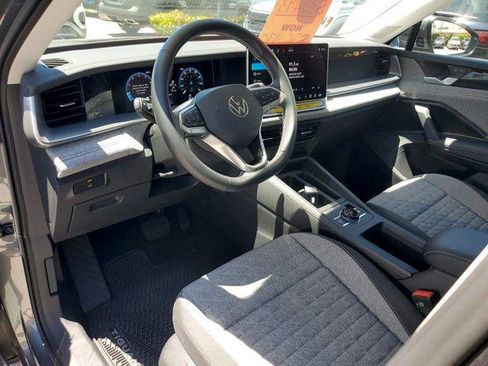 Used 2025 Volkswagen Tiguan S FWD image 18