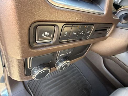 Used 2021 Chevrolet Tahoe LT RWD image 24