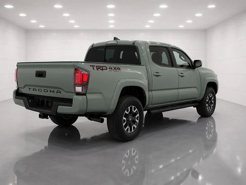 Used 2023 Toyota Tacoma TRD Sport w/ TRD Premium Sport Package image 5