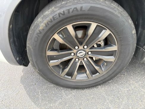 Used 2017 Nissan Armada Platinum AWD/4WD image 24