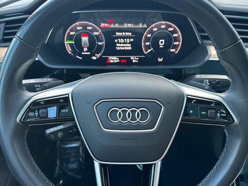 Used 2024 Audi Q8 e-tron Premium Plus image 23