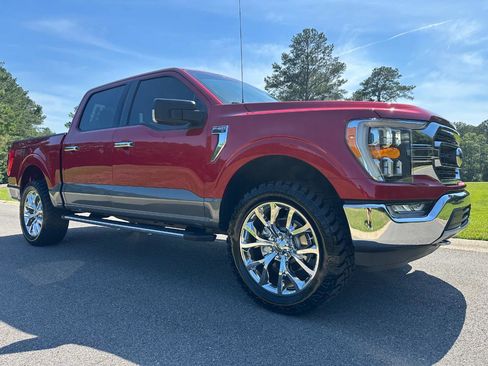 Used 2021 Ford F150 XLT w/ Equipment Group 302A High AWD/4WD image 3
