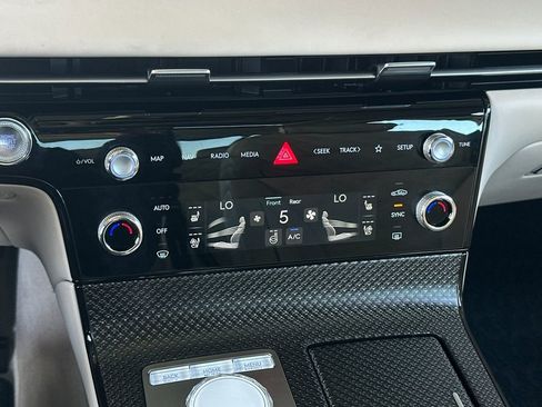 Used 2025 Genesis G80 3.5T Sport Prestige image 21