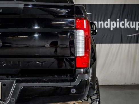 Used 2019 Ford F250 Lariat w/ Lariat Ultimate Package AWD/4WD image 43