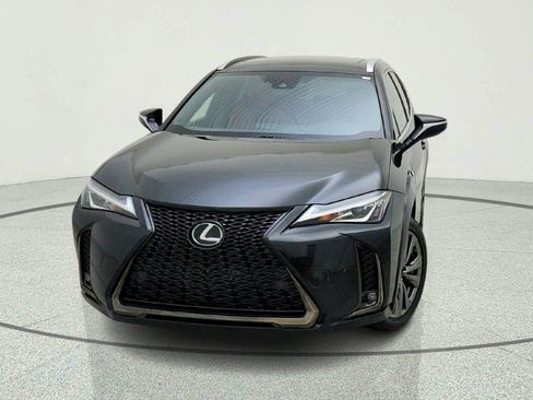 Used 2019 Lexus UX 200 F Sport w/ F Sport Premium Package FWD image 4