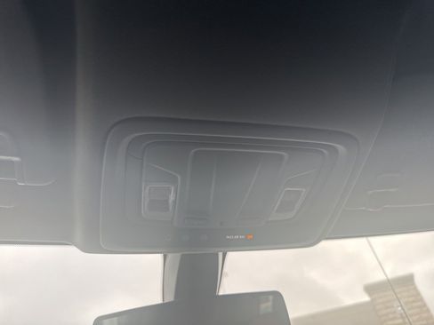 Used 2021 Chevrolet Silverado 1500 LT image 16