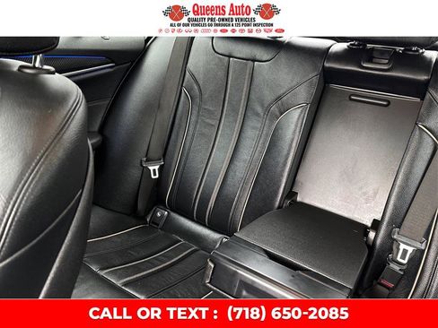 Used 2019 BMW 530e w/ M Sport Package image 16