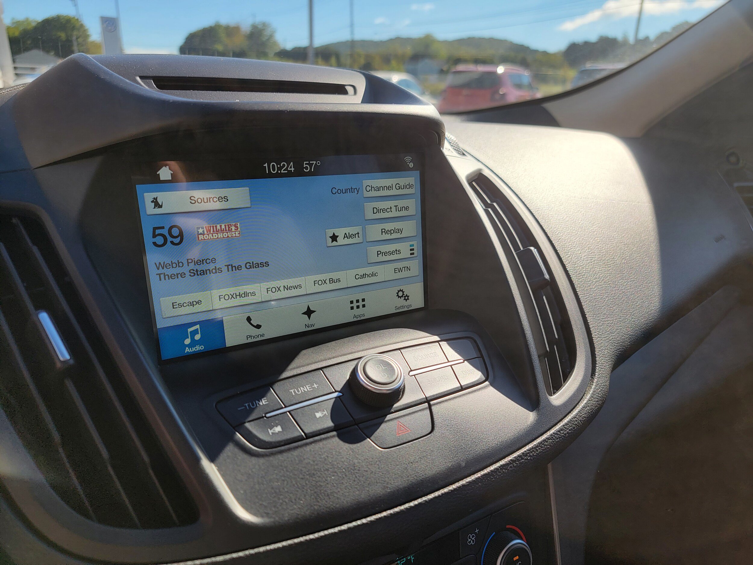 Used 2018 Ford Escape SEL AWD/4WD image 16