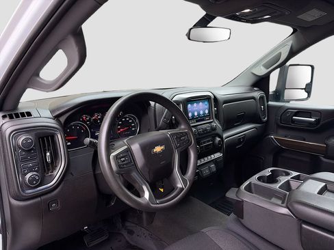 Used 2021 Chevrolet Silverado 2500 LT w/ Z71 Off-Road Package AWD/4WD image 9
