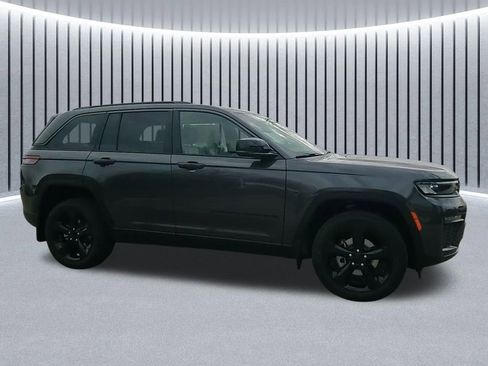 New 2026 Jeep Grand Cherokee Limited image 3