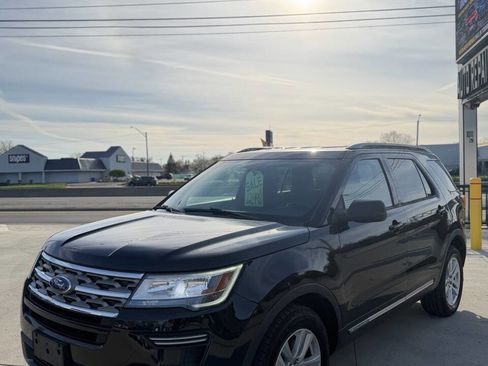 Used 2018 Ford Explorer XLT image 20